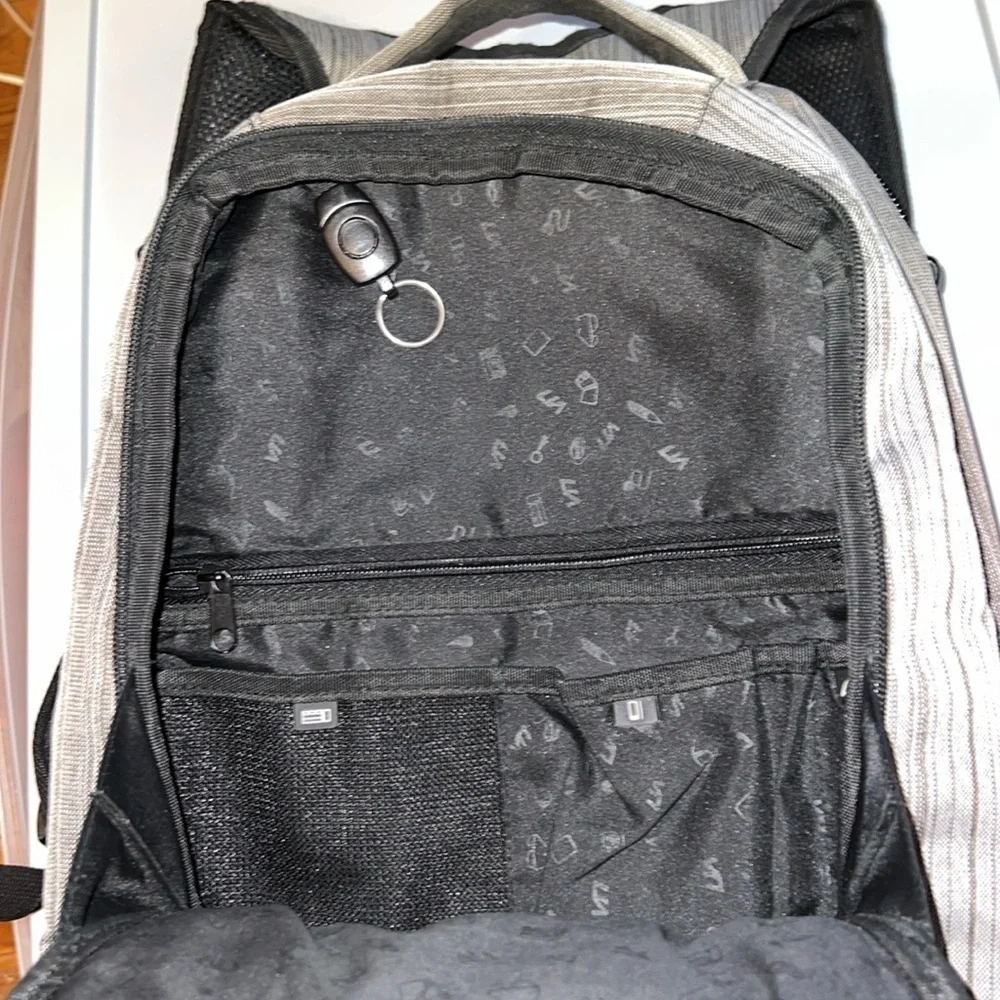 Veevan Backpack